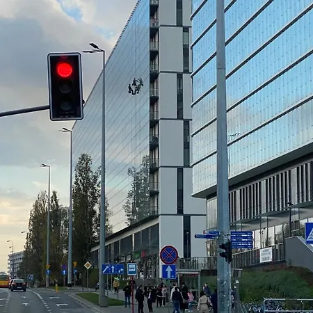 Apartment Wola Marcina Kasprzaka - Szybkie Wi-fi, Smart Tv